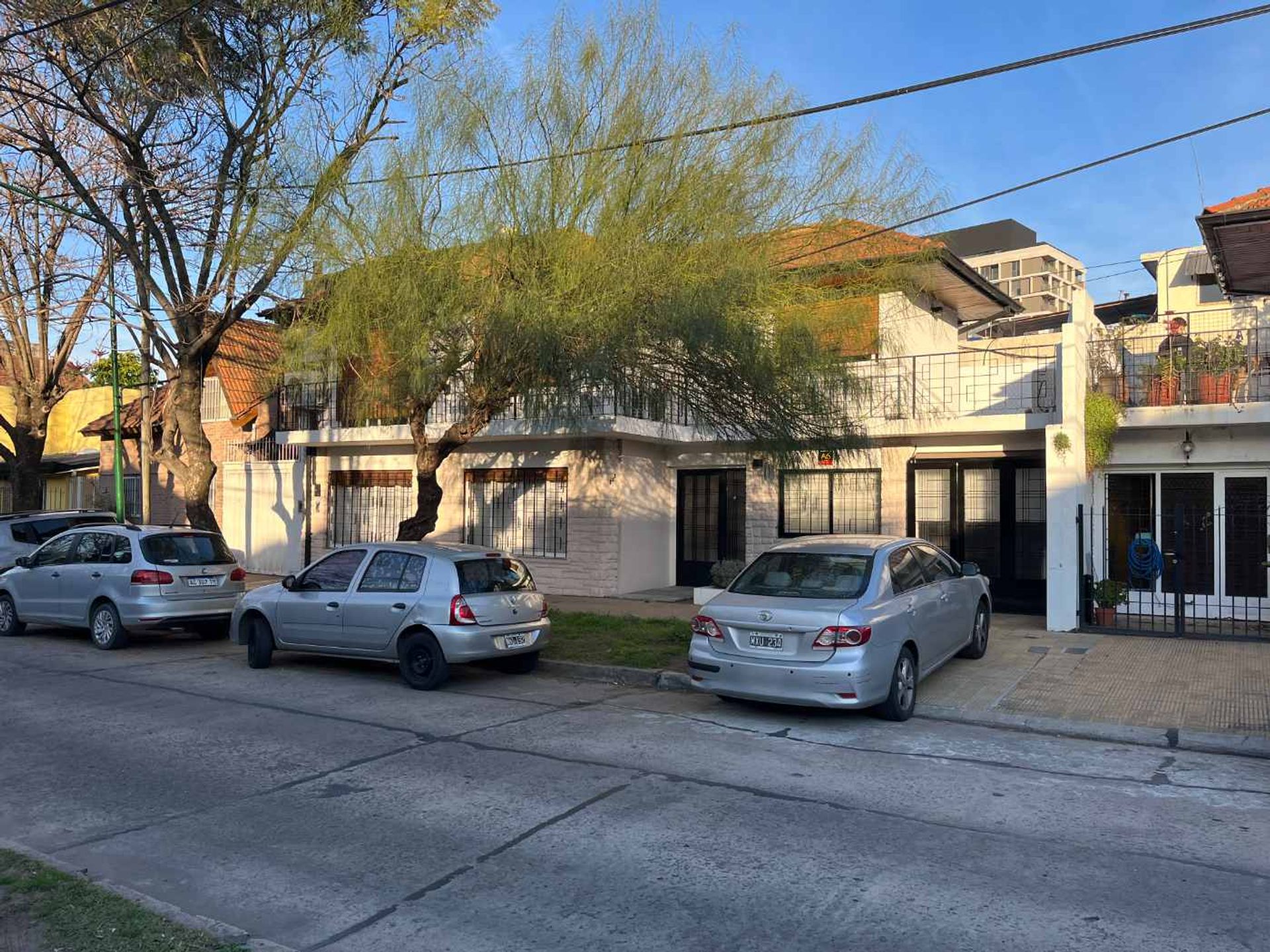 Casa En Venta 4 Ambientes, Martinez, Con Renta