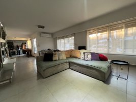 Casa En Venta 4 Ambientes, Martinez, Con Renta