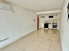 Sale: 2-room Apartment in Tigre with Garage