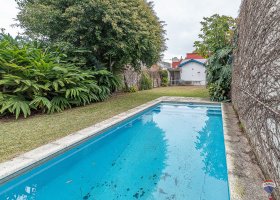 Casa en venta de 5amb con Pileta Vicente Lopez