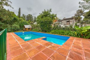 Casa con parque pileta y jardín invierno Boulogne