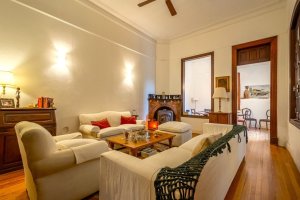 House for Sale in San Fernando – 5 rooms, garden, with garage