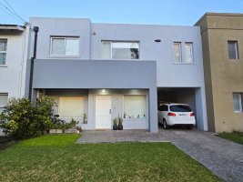 Casa En Venta Moderna Bello Horizonte Pileta