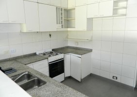 Excelente casa 4 dormitorios en Beccar