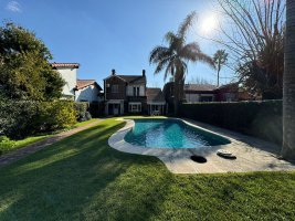 Exclusive house in Barrancas, San Fernando with outdoor kitchen