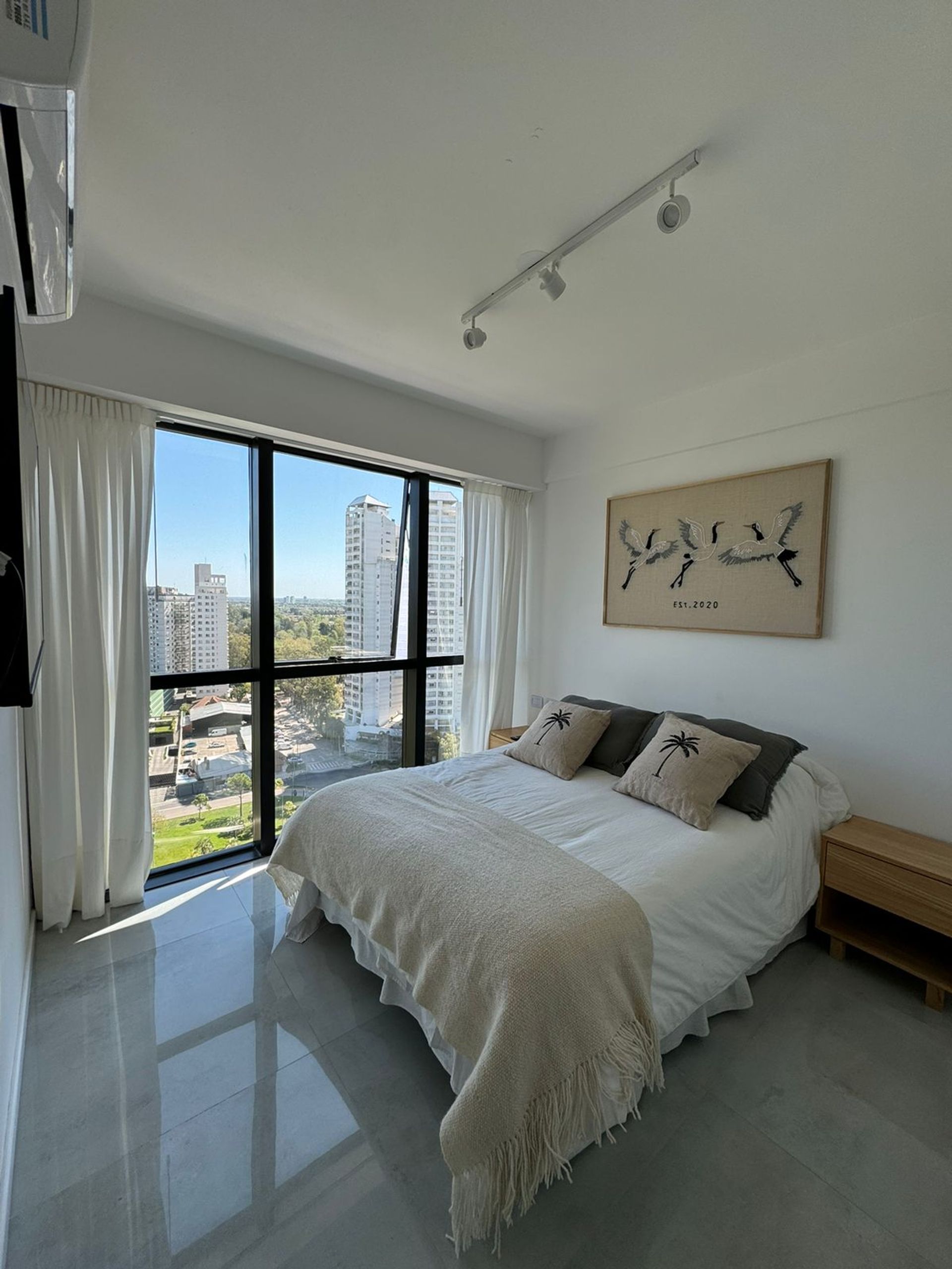 Brickell Tigre- Categoria Piso alto y vista