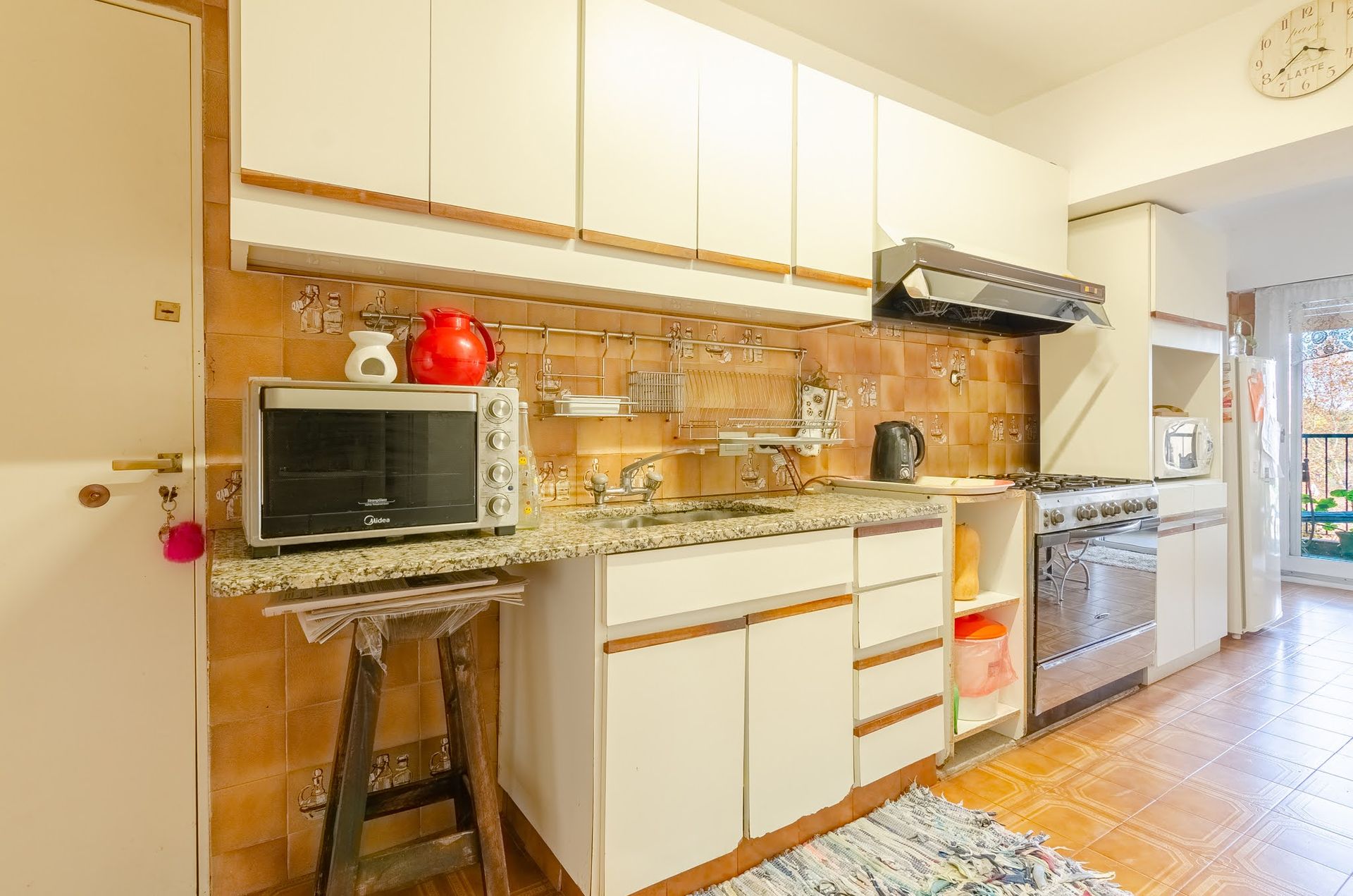 Semi Piso de Categoría c/cochera -Pileta -Parrilla