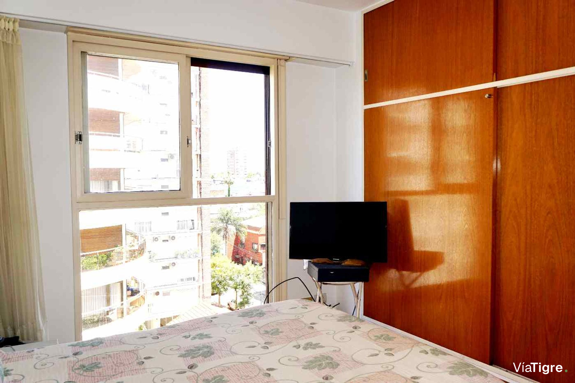 Departamento en martínez buena luz