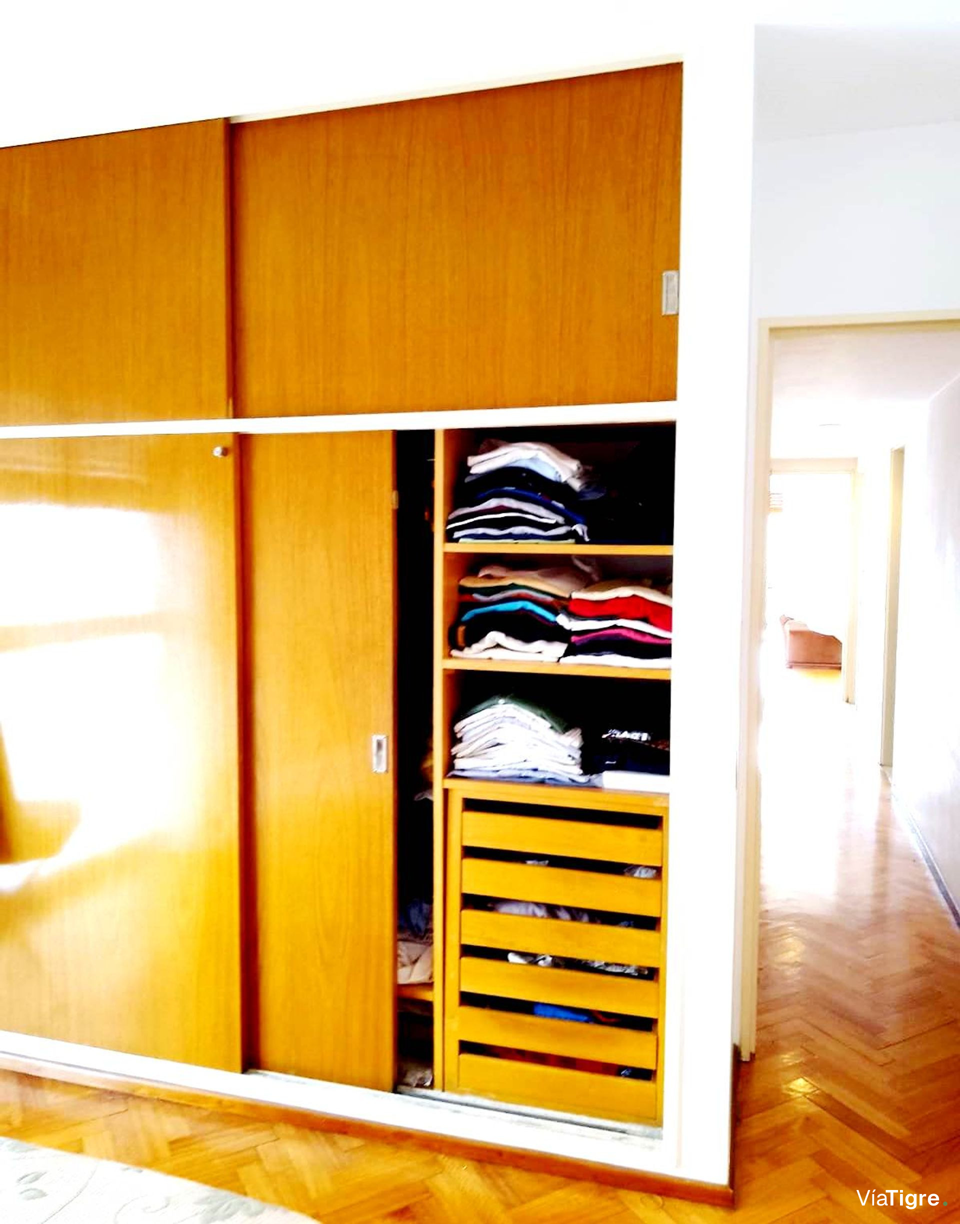 Departamento en martínez buena luz