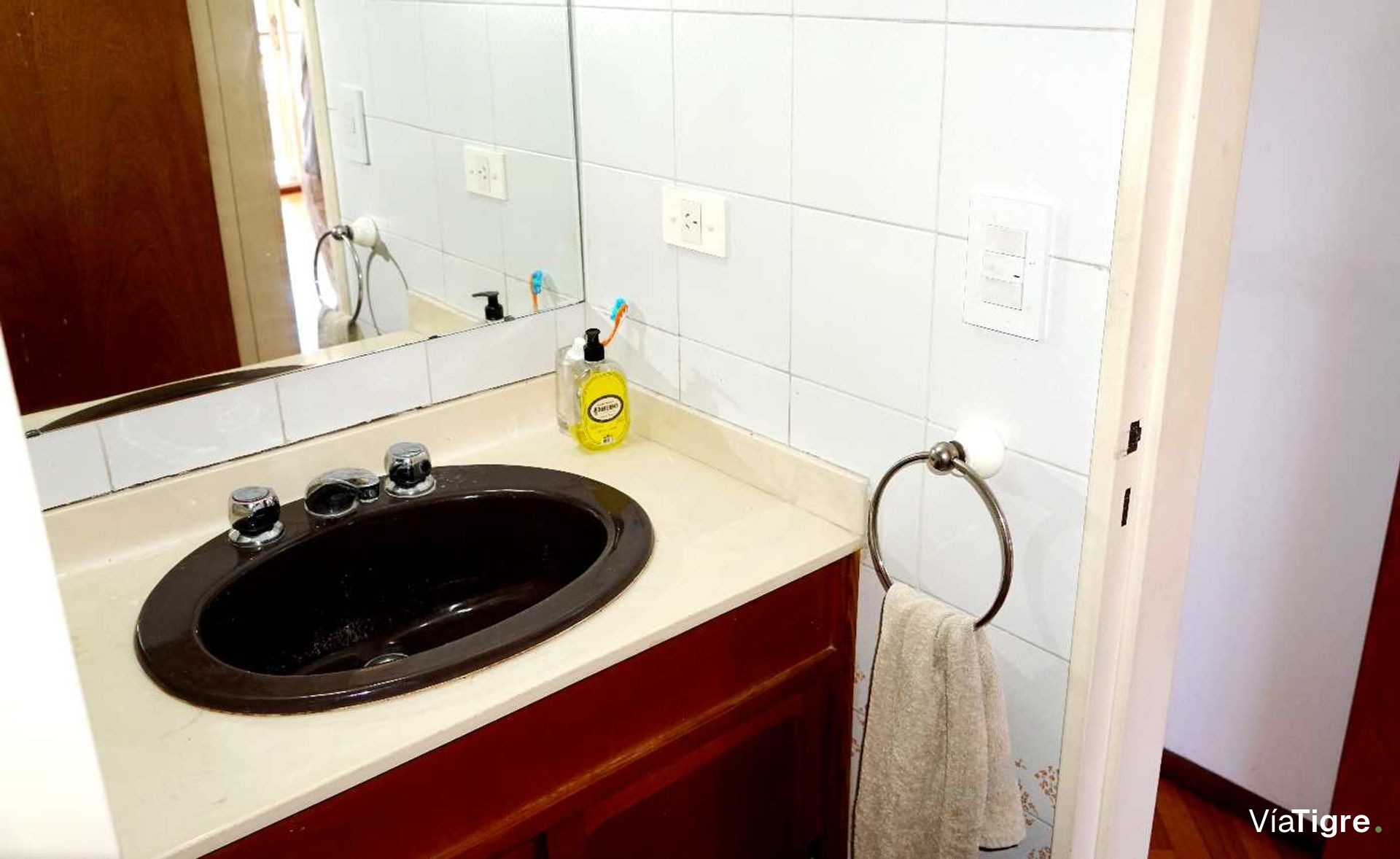 Departamento en martínez buena luz