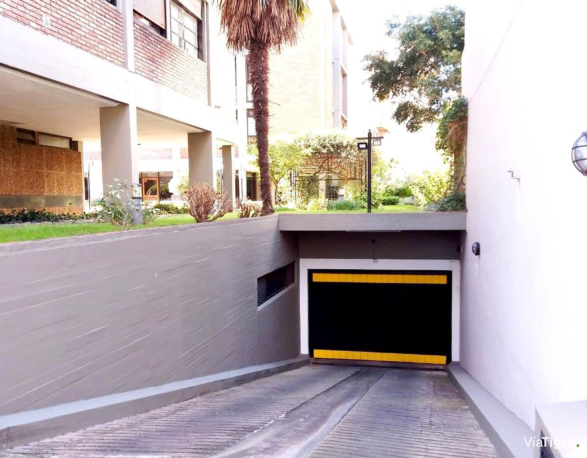 Departamento en martínez buena luz