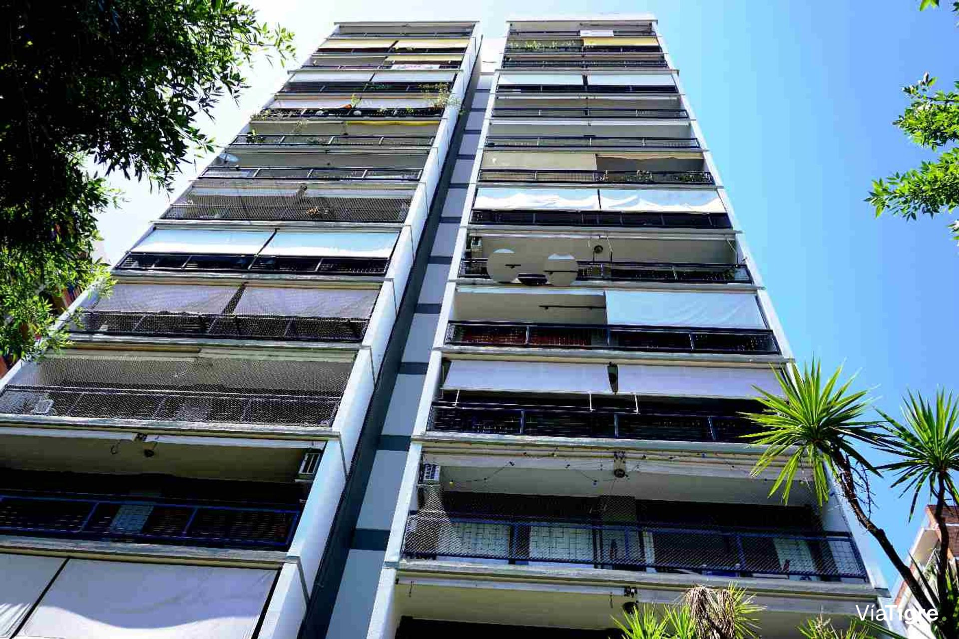 Departamento en martínez buena luz