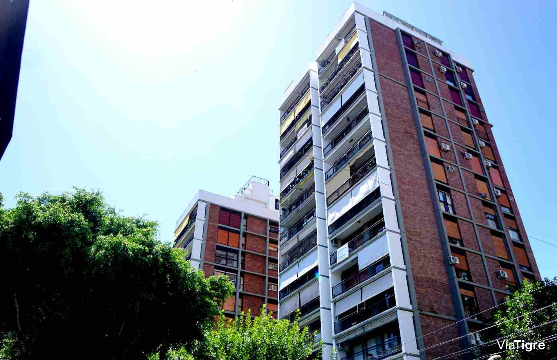 Departamento en martínez buena luz