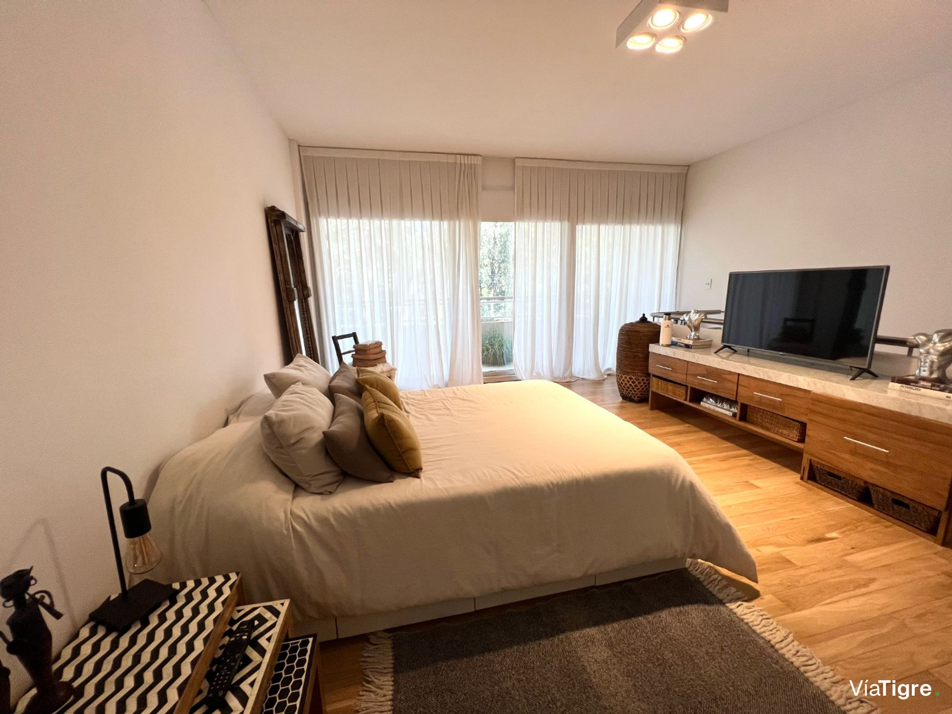 Depto Duplex 2 ambient. Punta Chica Av. Libertador