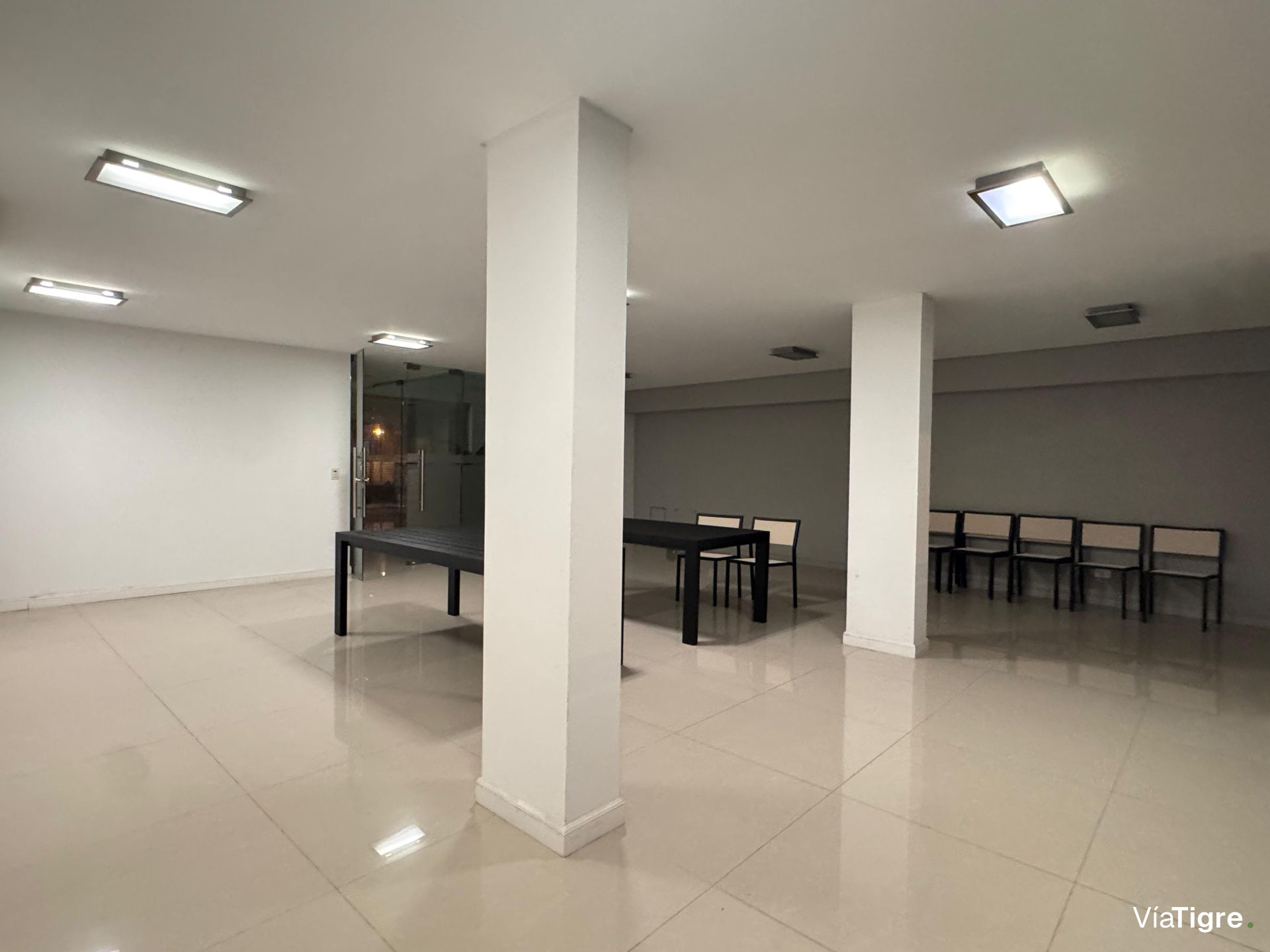 Depto Duplex 2 ambient. Punta Chica Av. Libertador