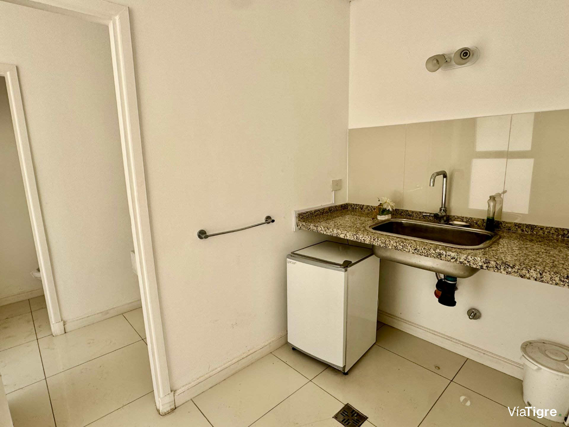 Depto Duplex 2 ambient. Punta Chica Av. Libertador