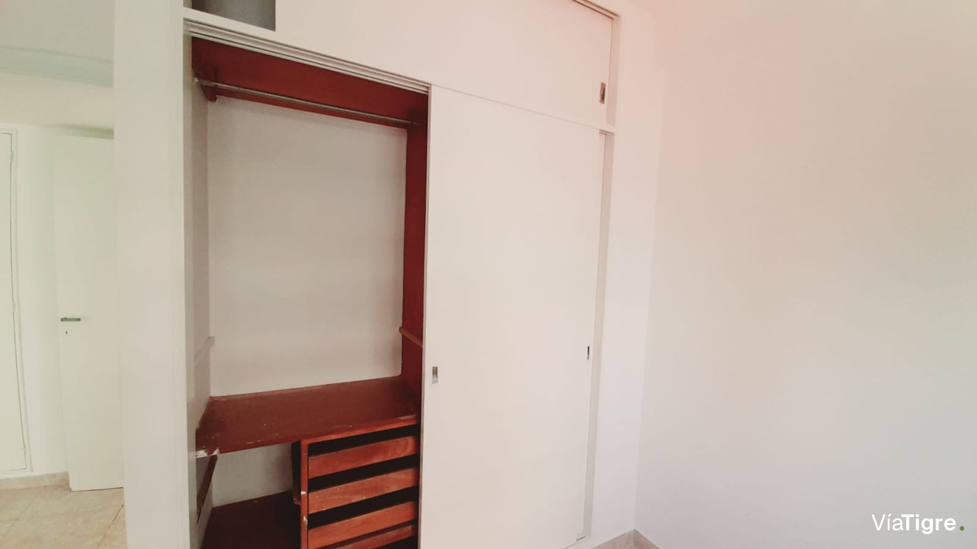 Venta Depto 4 Amb Mas Dependencia Y Cochera Olivos