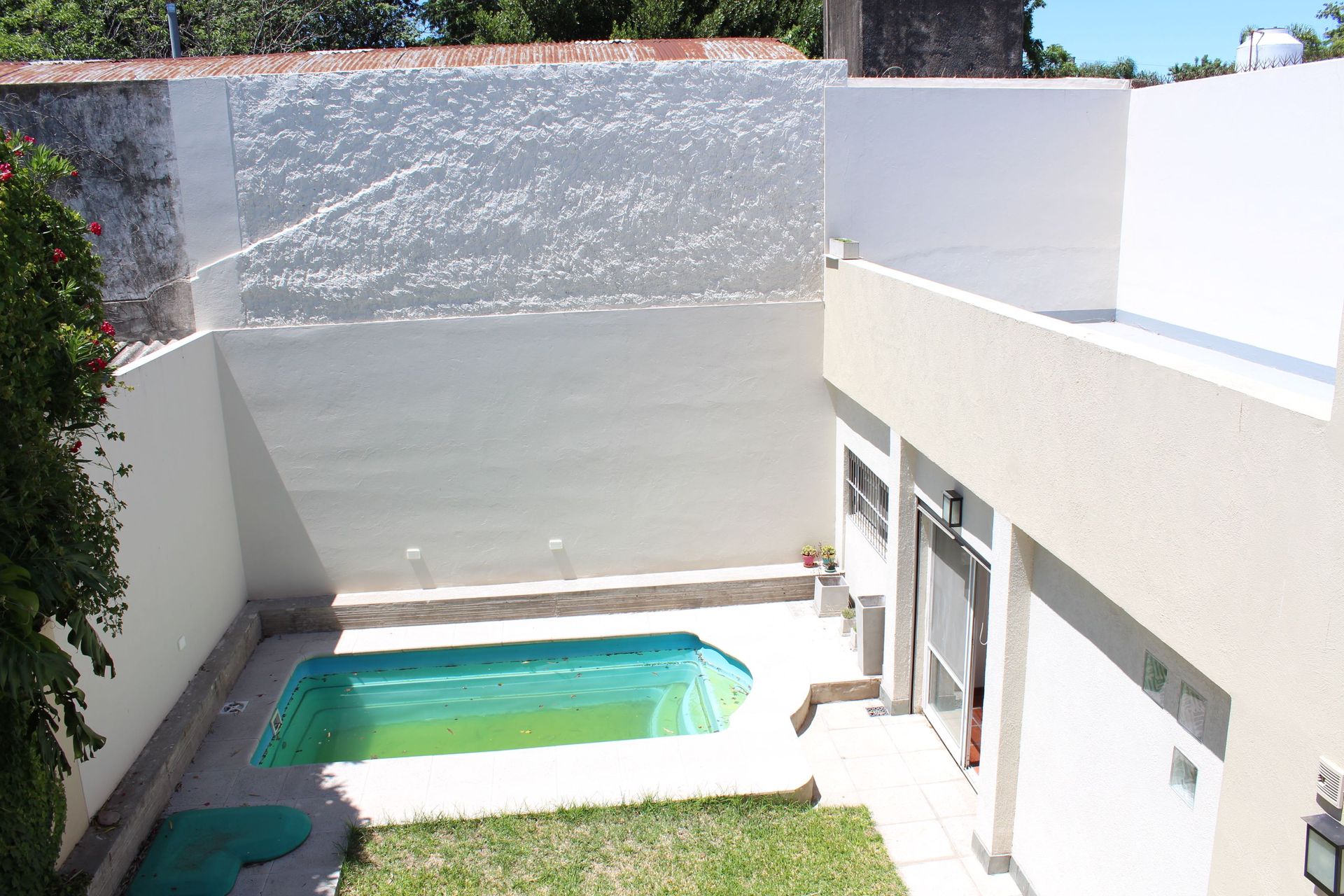 Venta Casa 5 ambientes con patio y pileta MARTINEZ