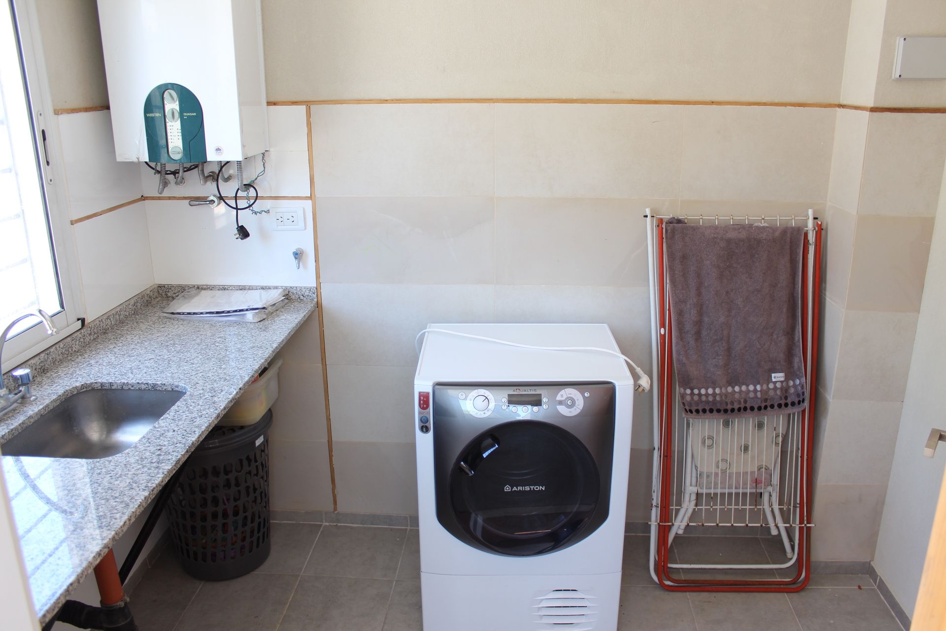 Venta Casa 5 ambientes con patio y pileta MARTINEZ