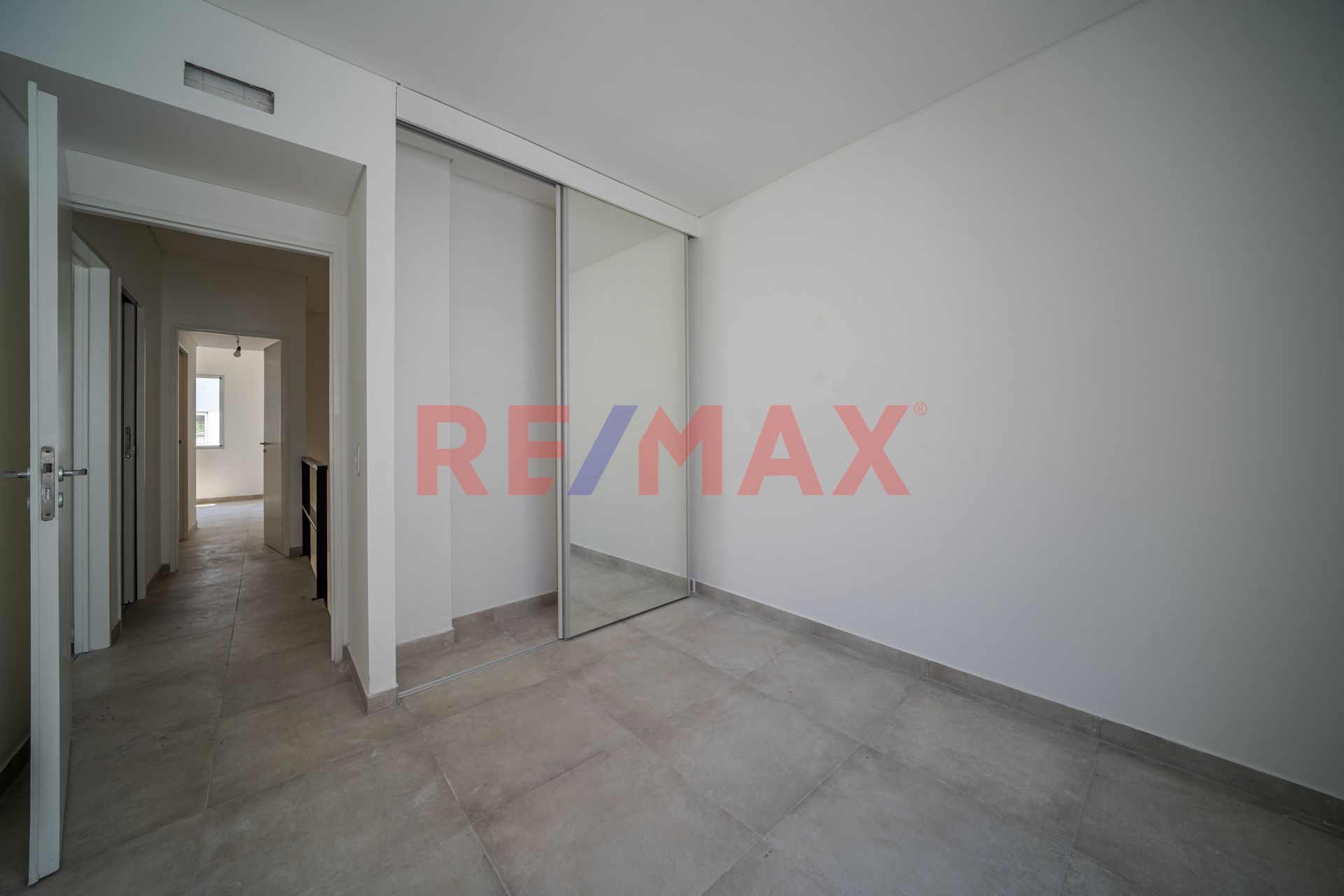 Duplex a estrenar, 3 hab, coch, parque y parrilla