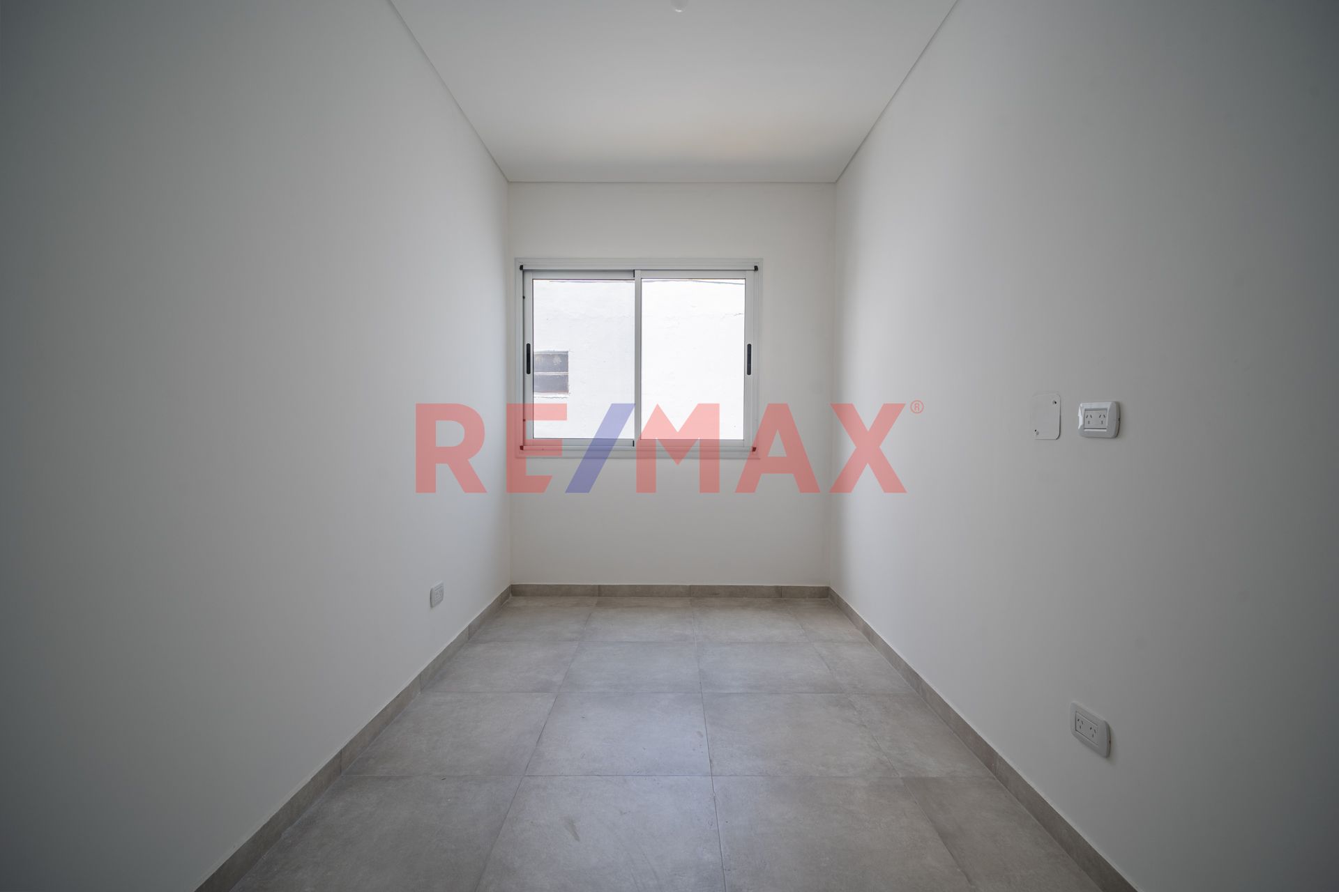 Duplex a estrenar, 3 hab, coch, parque y parrilla