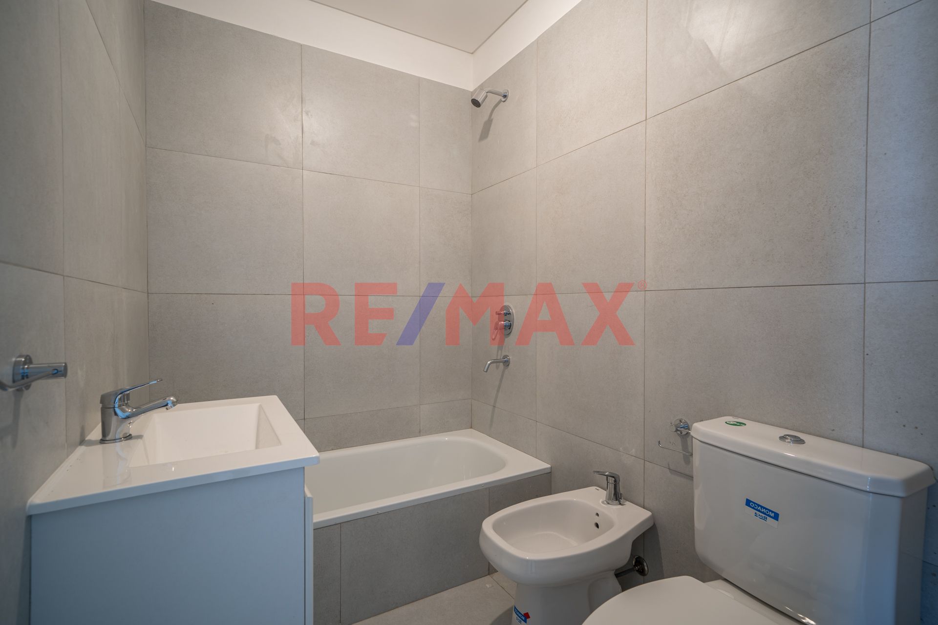 Duplex a estrenar, 3 hab, coch, parque y parrilla