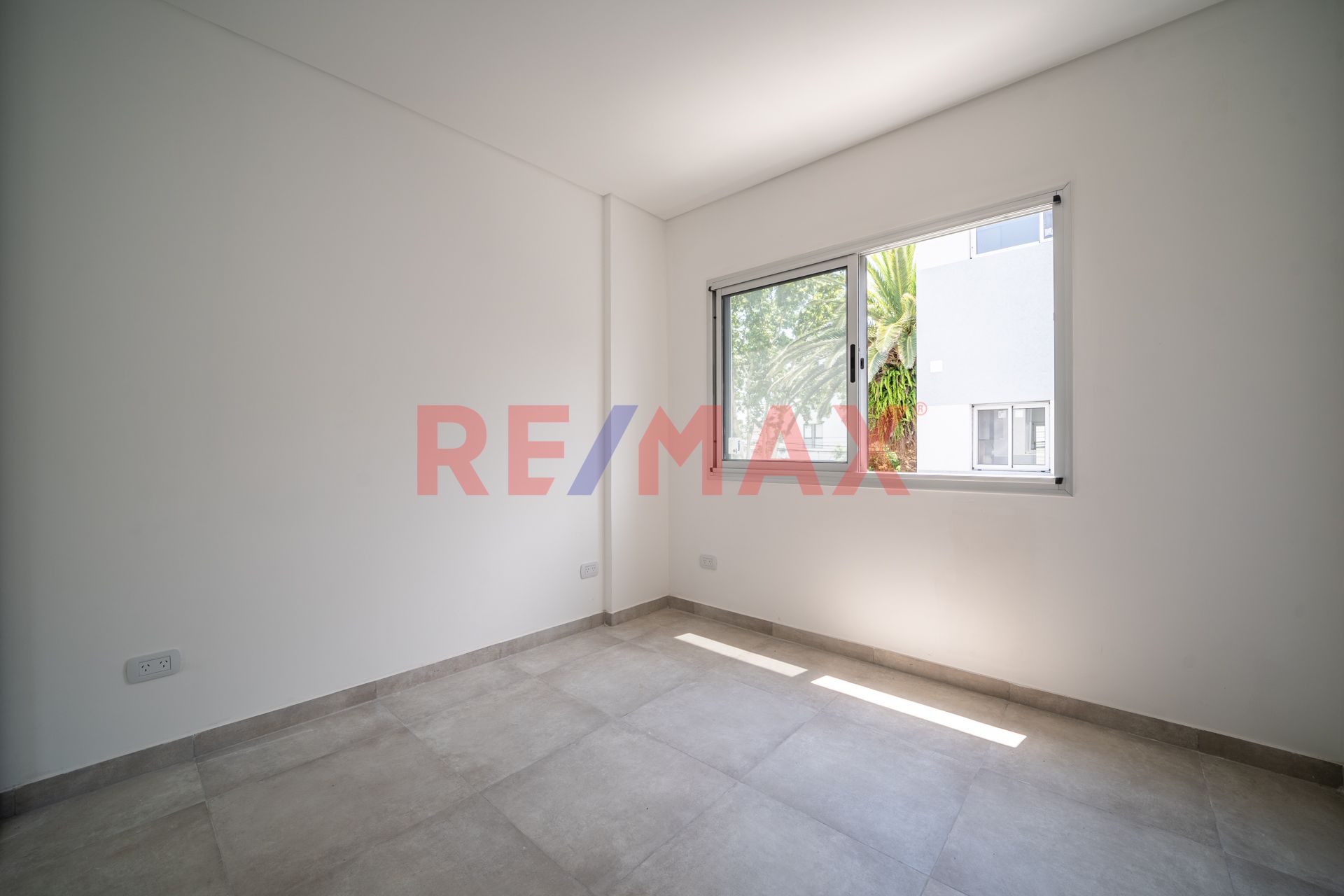 Duplex a estrenar, 3 hab, coch, parque y parrilla