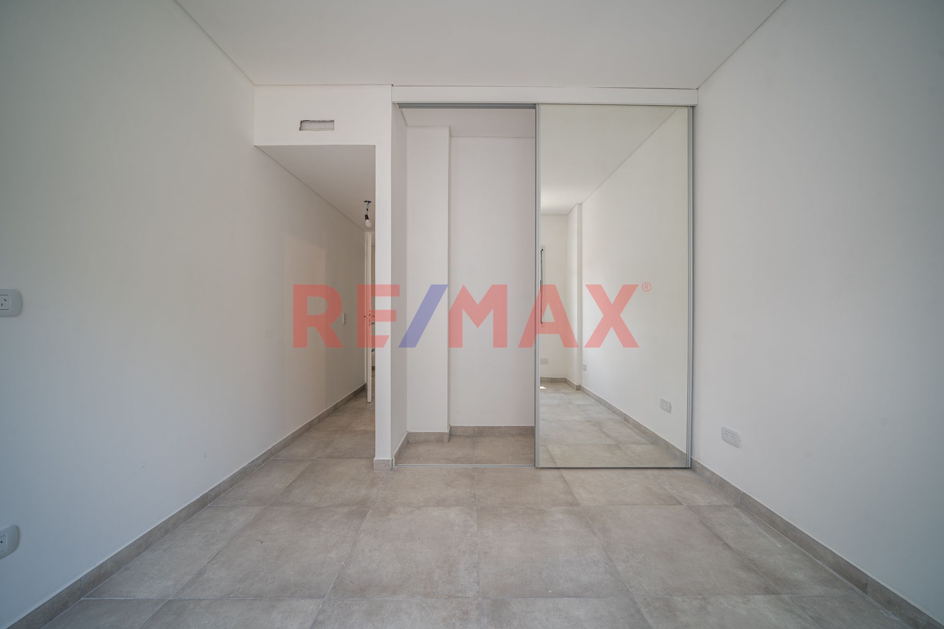Duplex a estrenar, 3 hab, coch, parque y parrilla