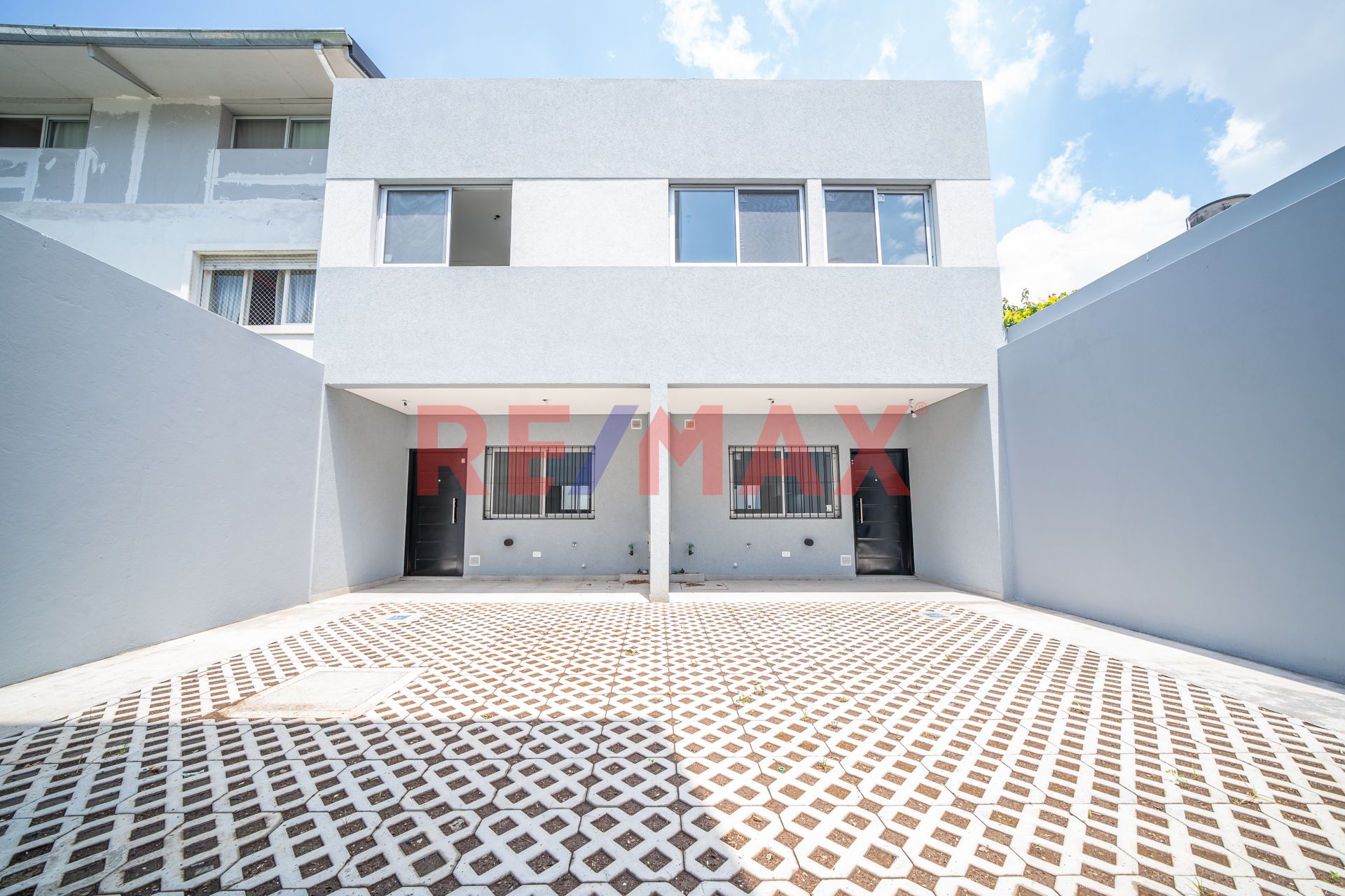 Duplex a estrenar, 3 hab, coch, parque y parrilla