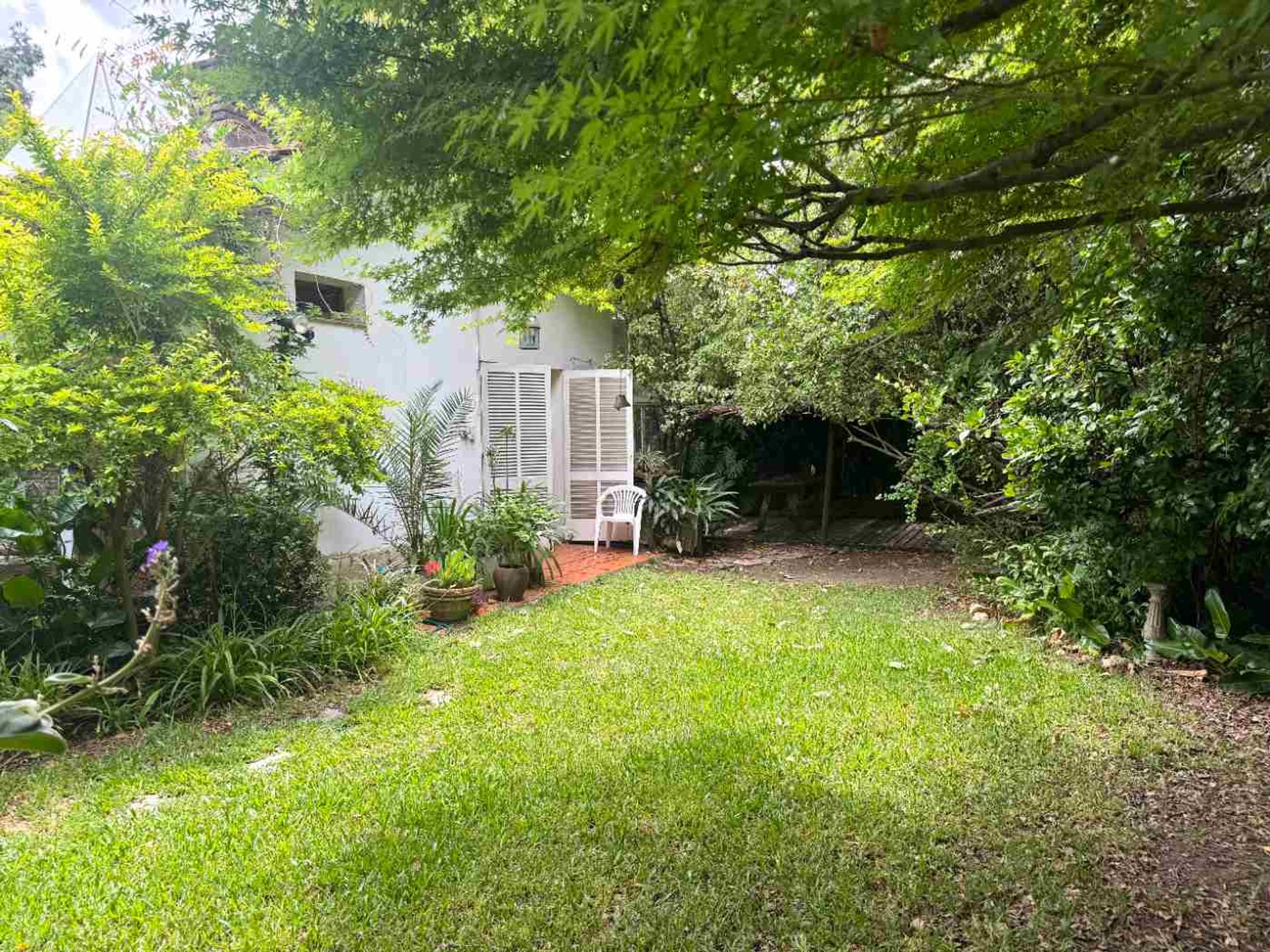 Casa 6 Ambientes con pileta y jardin Vicente Lopez