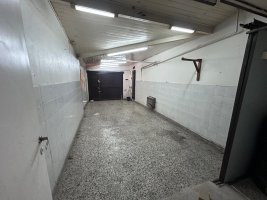 CASA EN ZONA RESIDENCIAL DE OLIVOS 305m2 CON PATIO