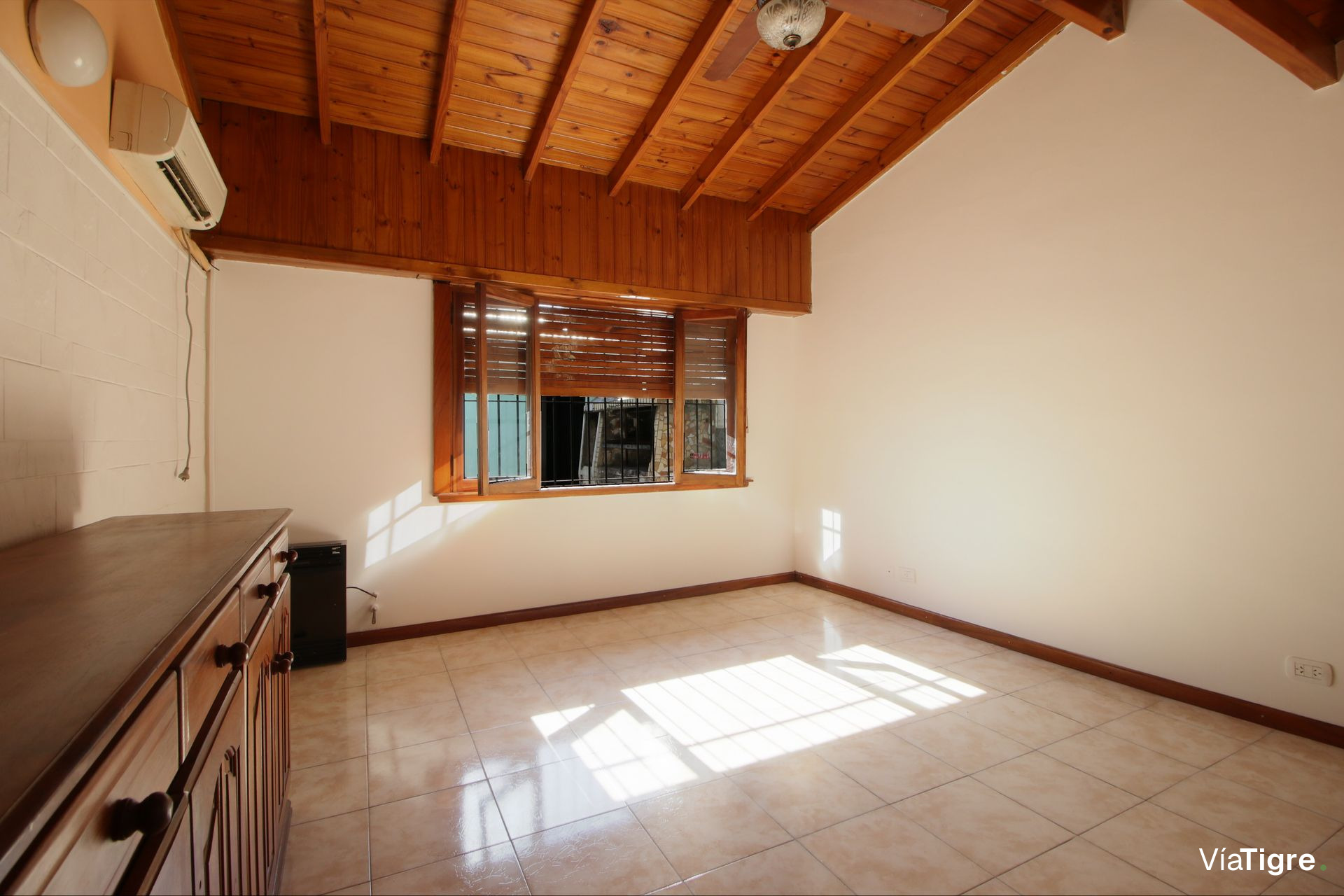 Venta Casa 3 Amb Con Galpon!