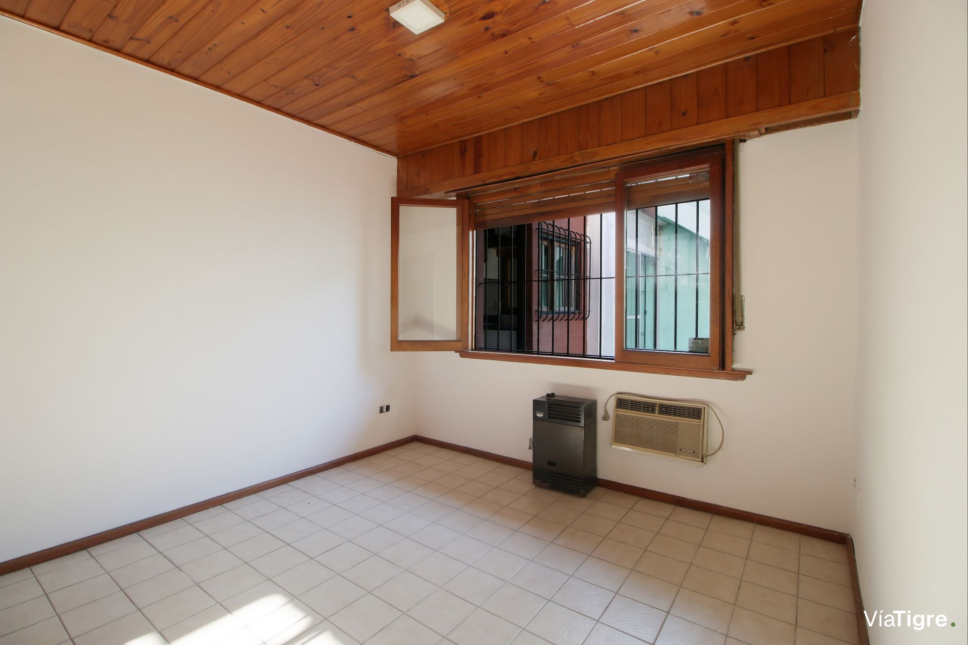 Venta Casa 3 Amb Con Galpon!