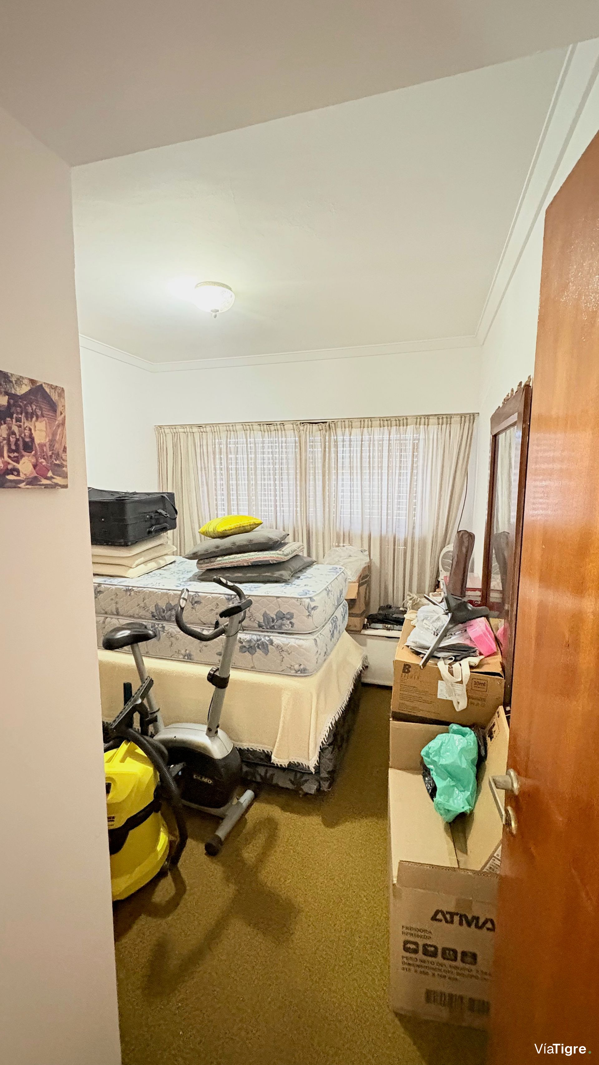 Venta casa 4 dormitorios con patio en Olivos