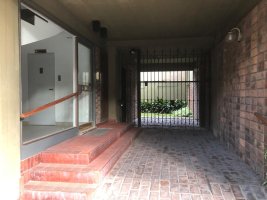 Bright 2-room Apartment near parking and river