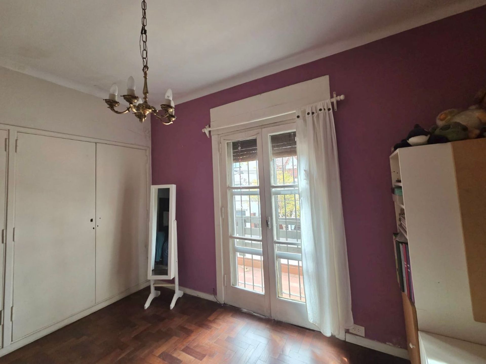 Casa 4 Dormitorios En Olivos Con Jardin Y Cochera