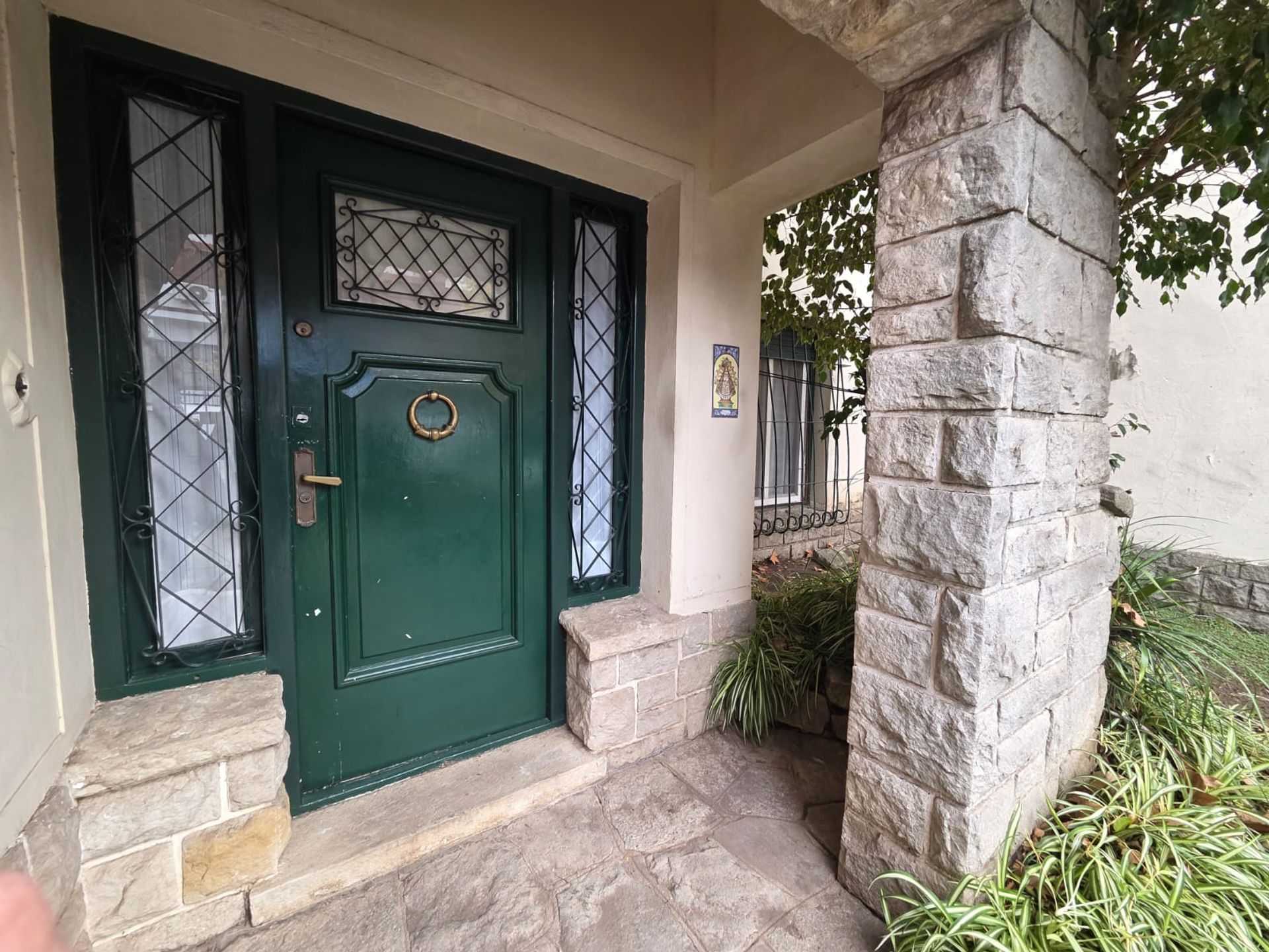 Casa 4 Dormitorios En Olivos Con Jardin Y Cochera