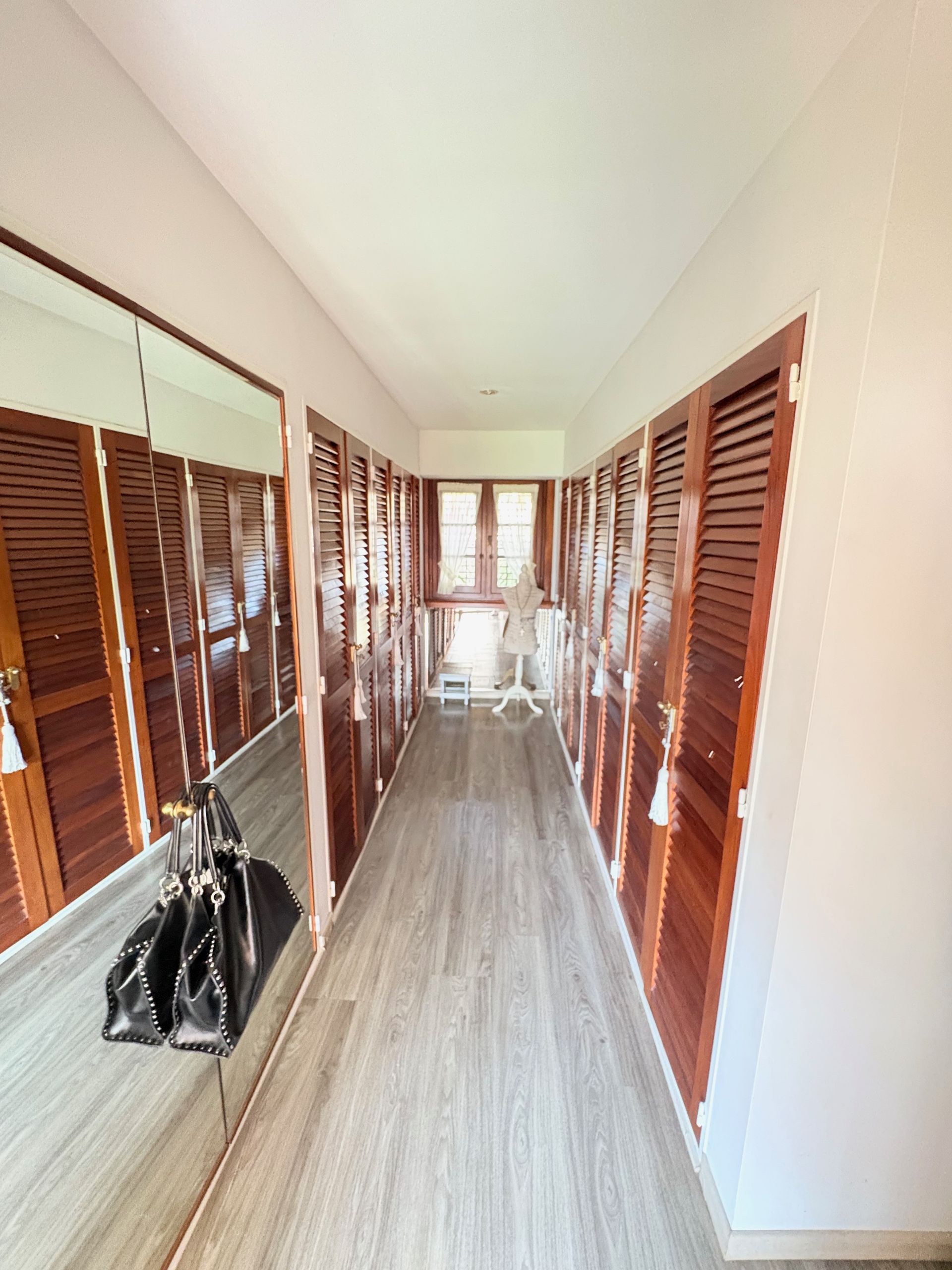 Venta casa 4 dormitorios Martinez Permuta