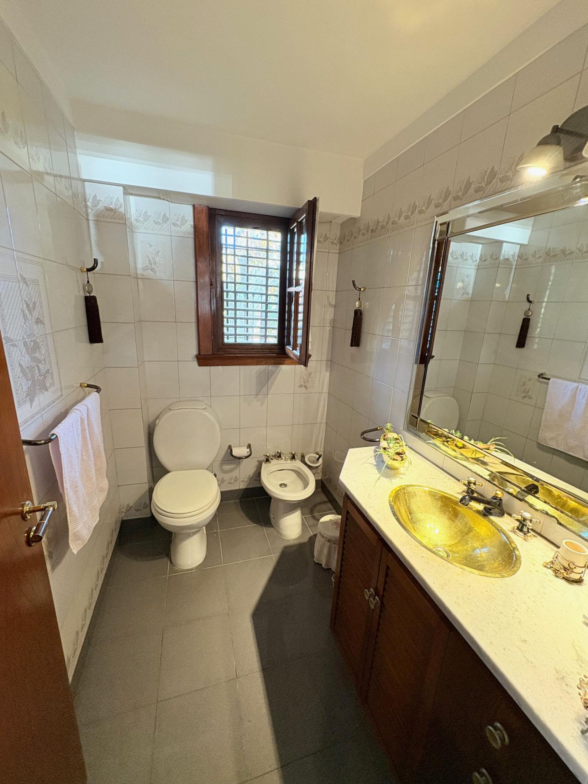 Venta casa 4 dormitorios Martinez Permuta