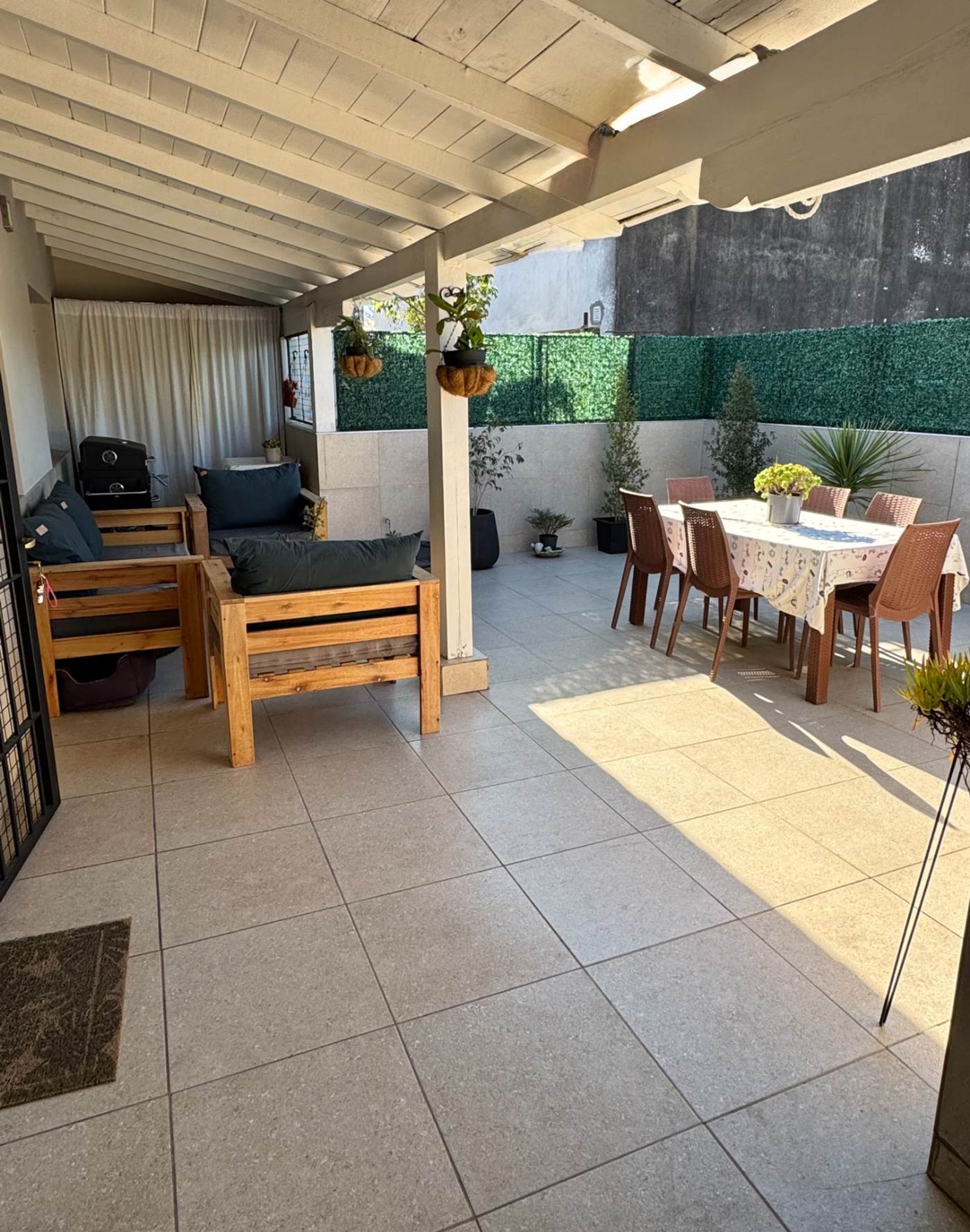 Venta PH cuatro ambientes con TERRAZA en MARTINEZ