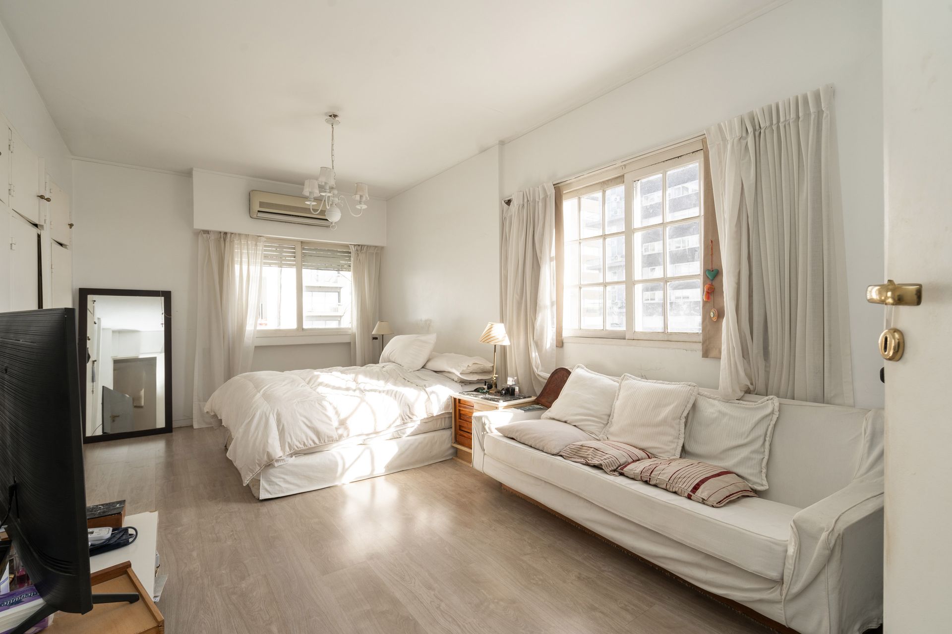 Venta Dpto 4 amb 2 coch 2 baul balcón vista al río