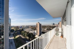 Venta Dpto 4 amb 2 coch 2 baul balcón vista al río