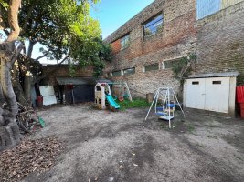 Manor House - Lot 8.66 x 57 meters - Ideal Investor