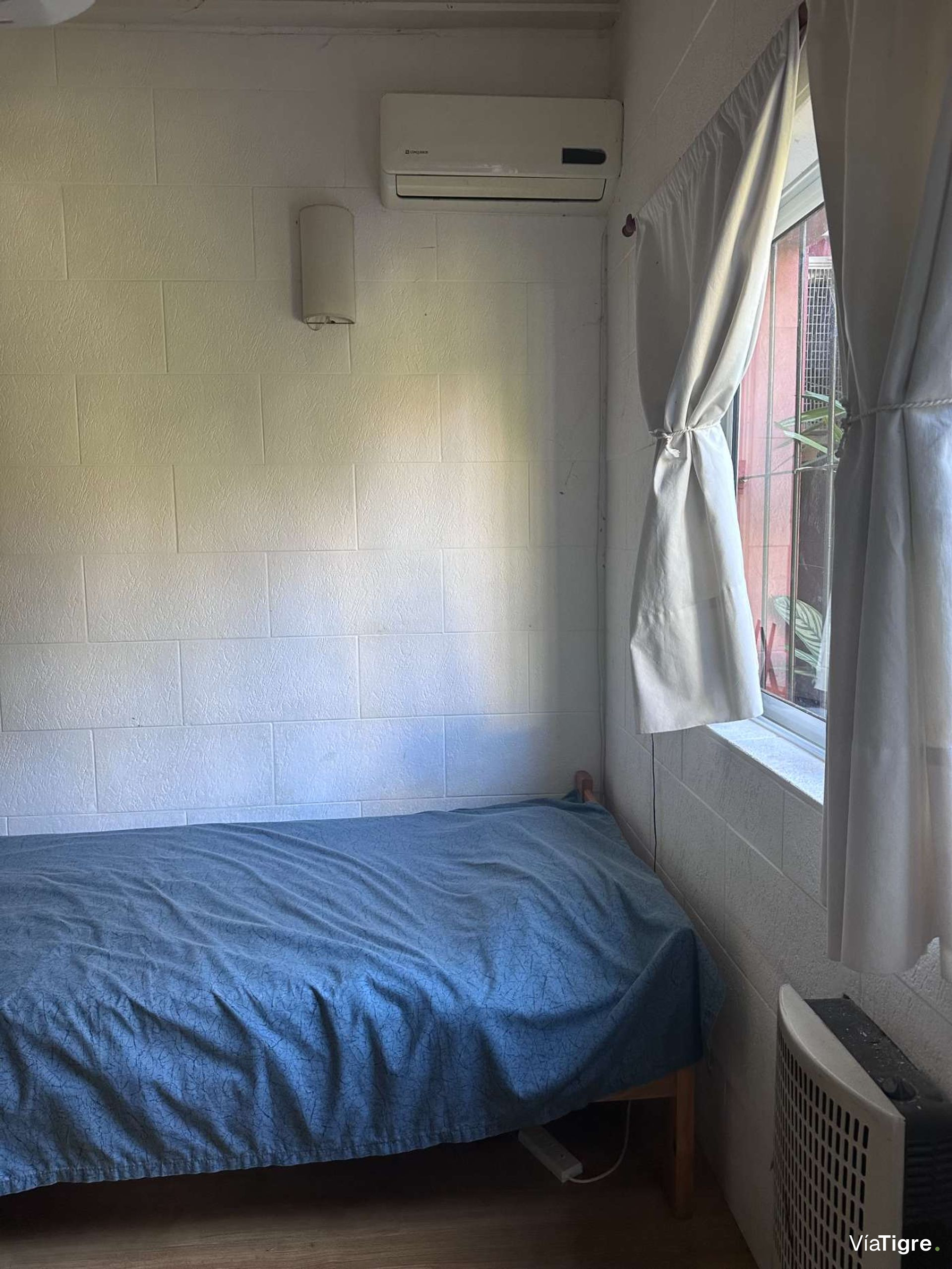 Casa con lote propio 3 dermitorios y garage