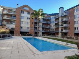 Venta Depto 5 Amb Con Jardin Y Cochera San Isidro