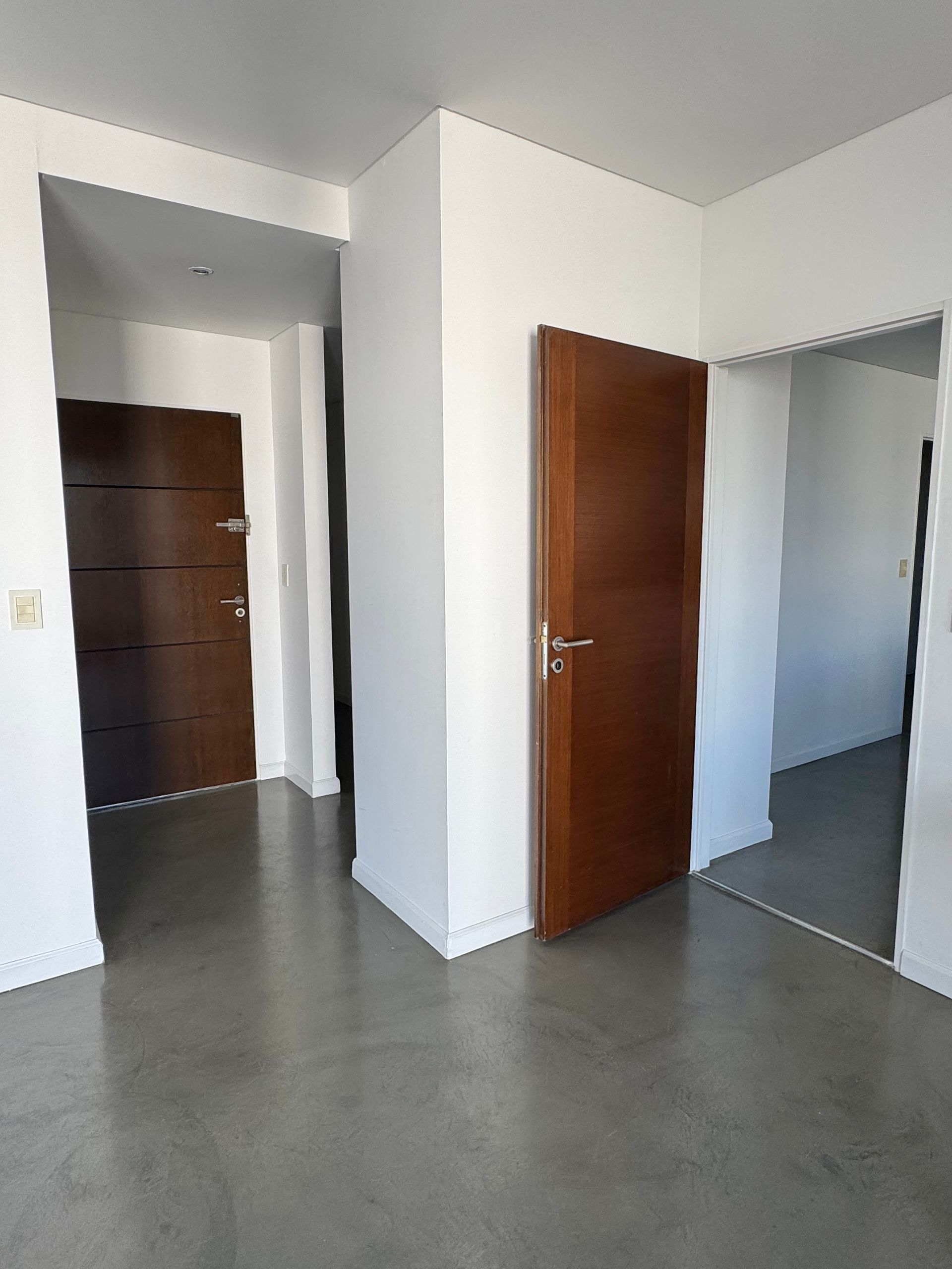 Venta Departamento cuatro ambientes en La LUCILA