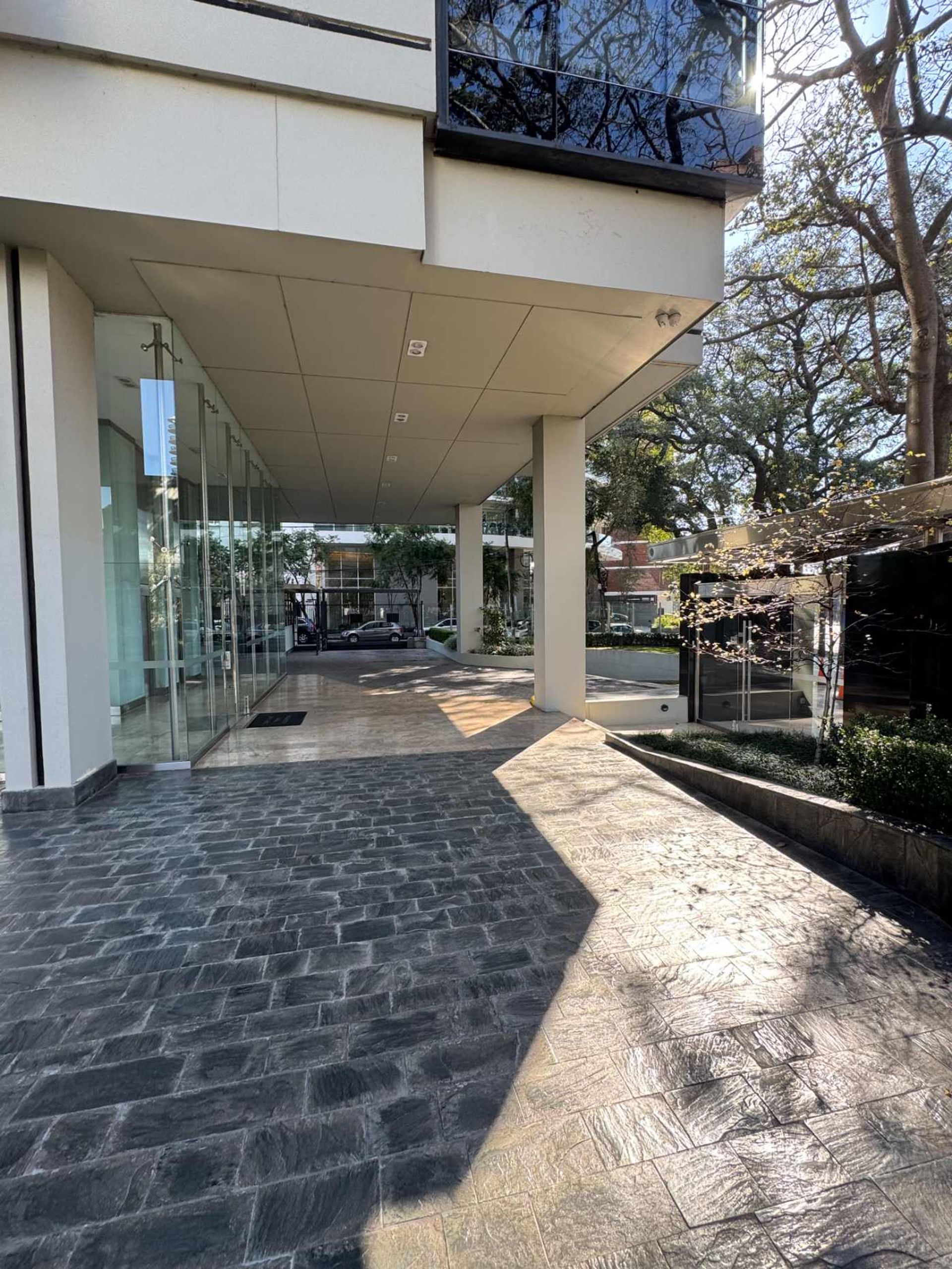 Venta Departamento cuatro ambientes en La LUCILA