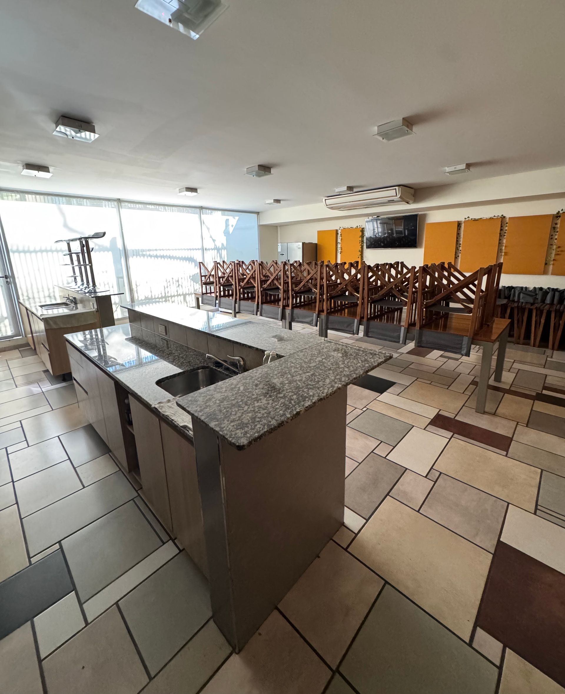 Venta Departamento cuatro ambientes en La LUCILA