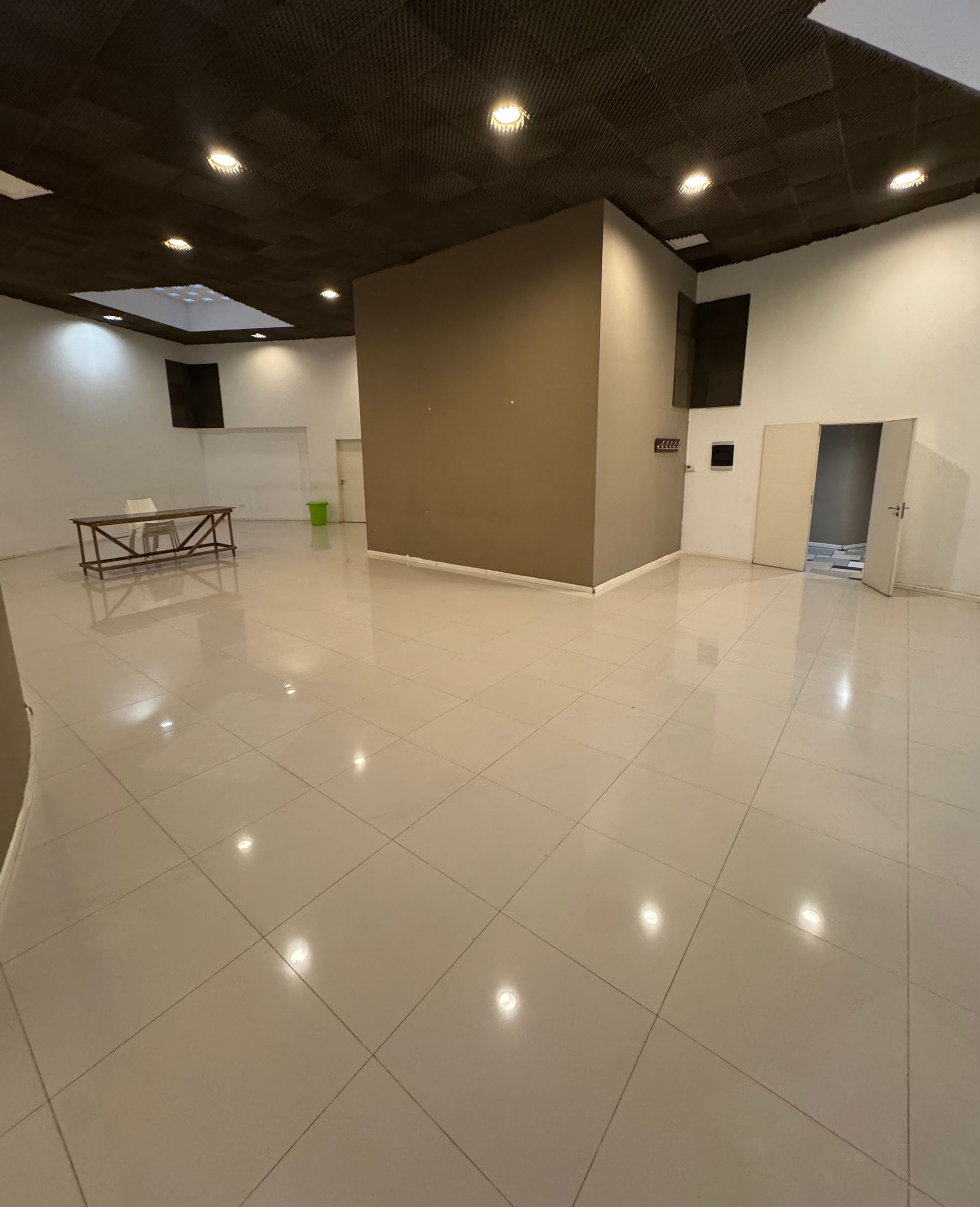 Venta Departamento cuatro ambientes en La LUCILA