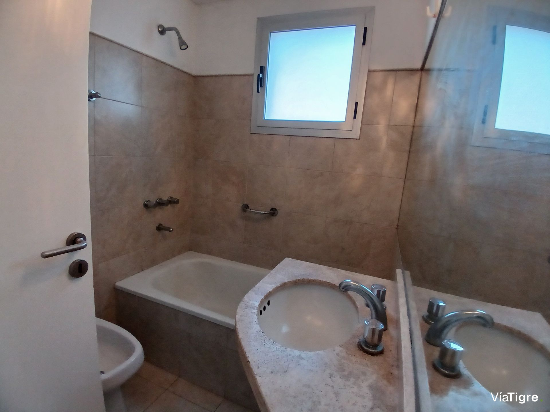 Venta 3 amb con parrilla cochera piscina Nordelta